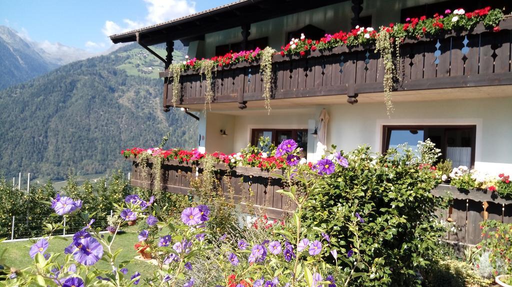 Zimmervermietung Groeberhof Schenna Luaran gambar